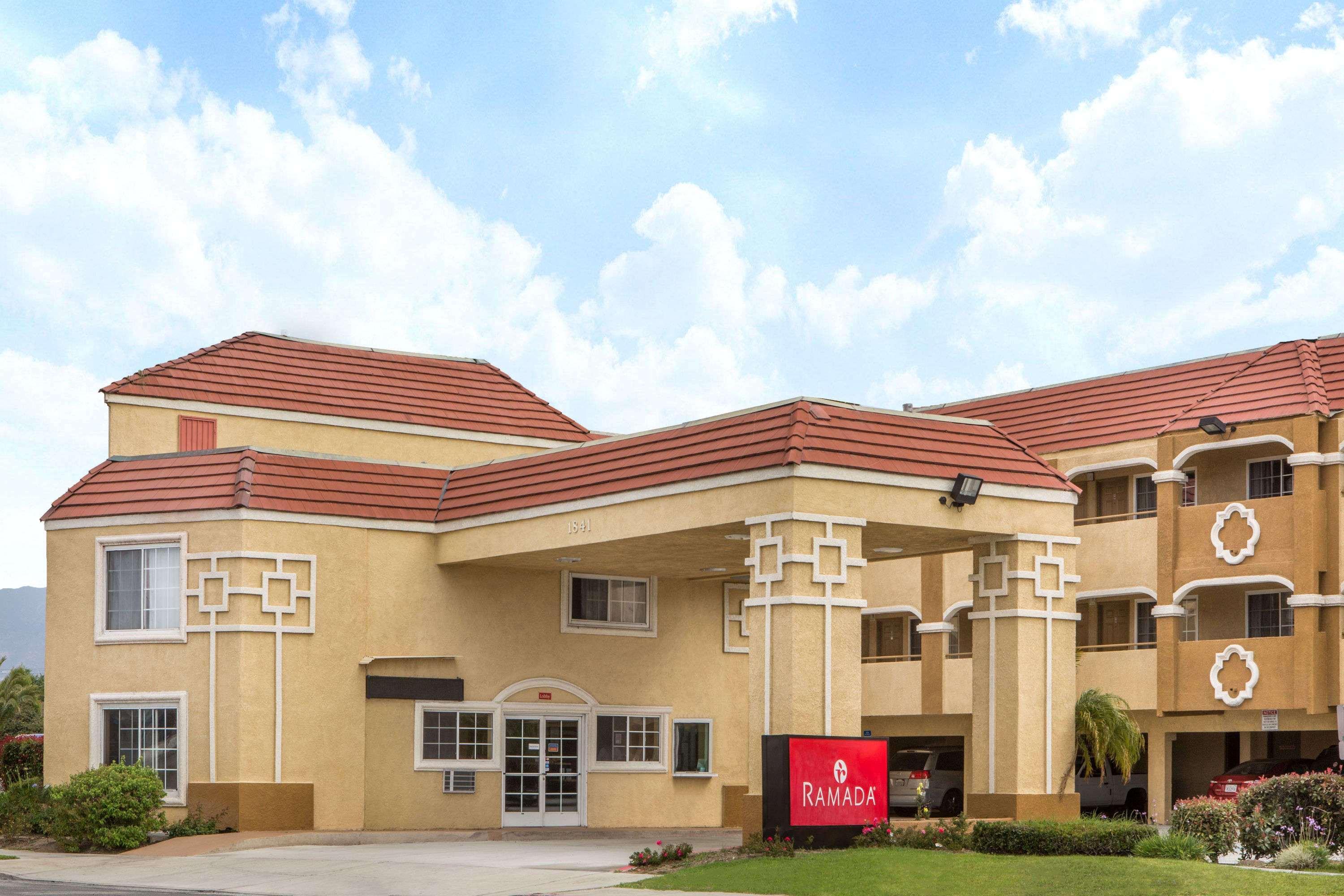 Hotel Ramada By Wyndham Ontario Zewnętrze zdjęcie