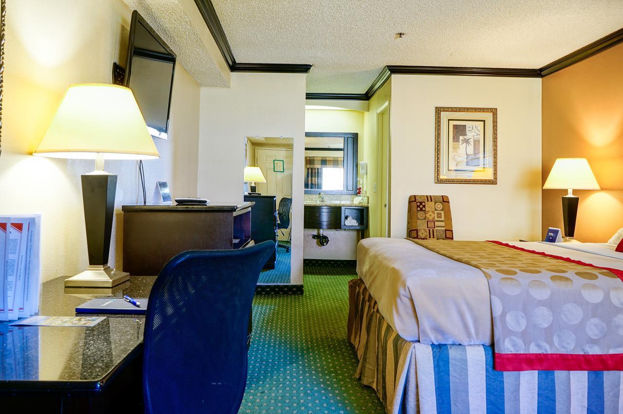 Hotel Ramada By Wyndham Ontario Pokój zdjęcie